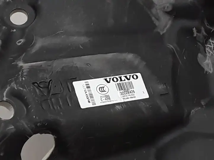 Volvo XC40 (2017 - ) 32228426 Шумоизоляция моторной перегородки — фото 3