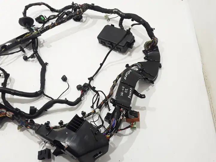 Volvo XC40 (2017 - ) 32212356 Прочая электропроводка — фото 2
