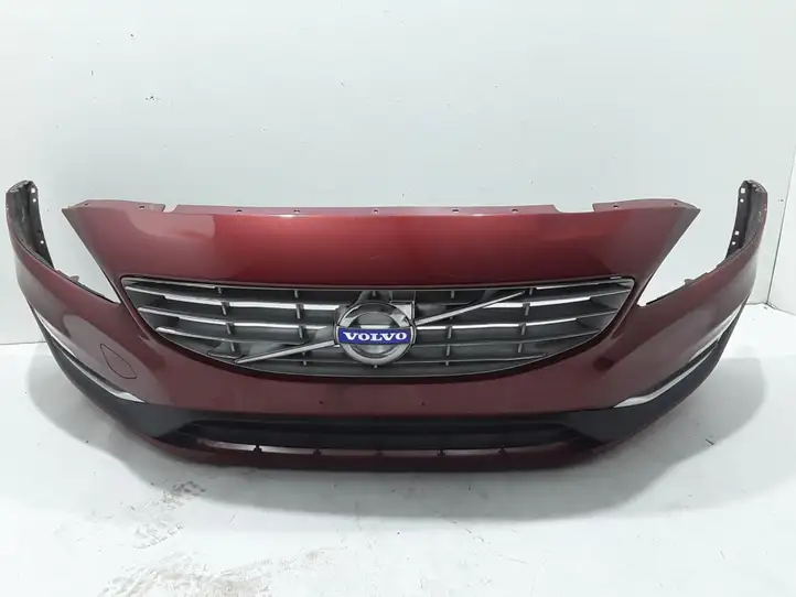 Volvo S60 (2013 - 2018)  31323831 Передний бампер