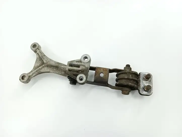 Volvo XC90 (2002 - 2006)   Подушка коробки передач