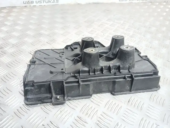 Volkswagen Golf IV (1998 - 2005) 1J0915333 Площадка аккумулятора — фото 3
