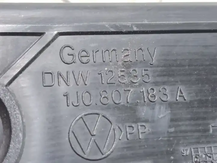 Volkswagen Golf IV (1998 - 2005) 1J0807183A Кронштейн переднего бампера — фото 3