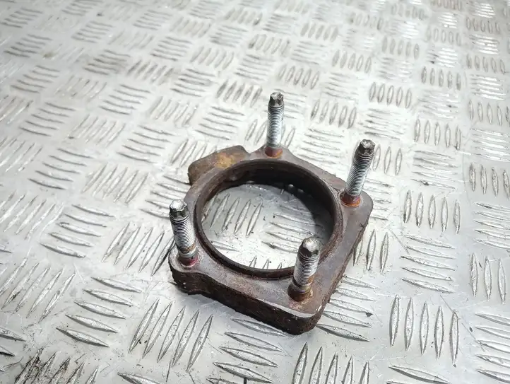 Toyota RAV 4 (XA20) (2000 - 2005)   Другая часть задней подвески