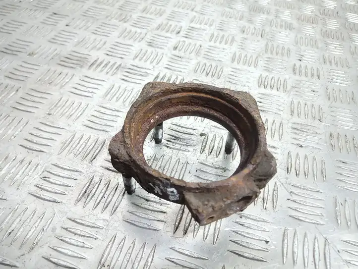 Toyota RAV 4 (XA20) (2000 - 2005)   Другая часть задней подвески