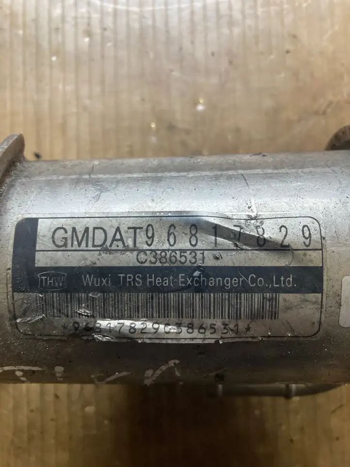 Chevrolet Captiva (2006 - 2011)  GMDAT96817829 Охладитель EGR