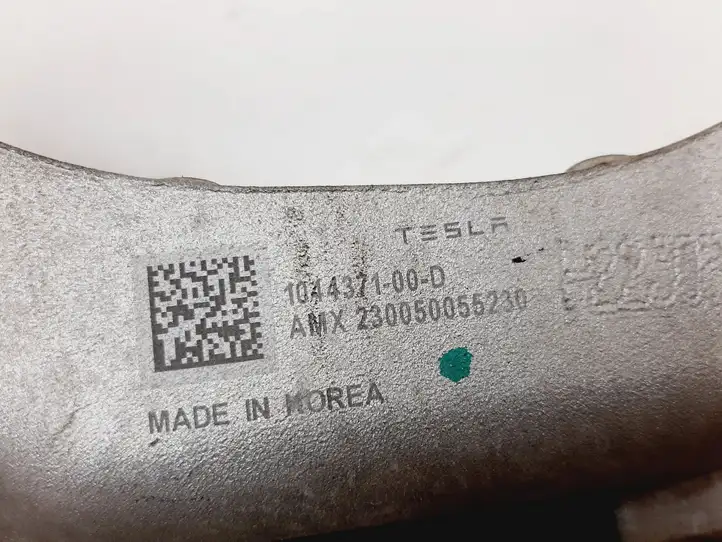 Tesla Model Y (2019 - 2024) 104437100D Опорный подшипник амортизатора — фото 5
