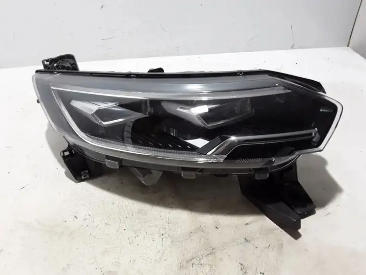 Renault Espace V (RFC) (2015 - 2019) 260101765R Передняя фара — фото 1