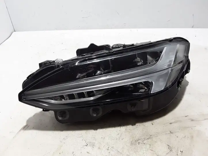 Volvo S90, V90 (2016 - 2020) 31655197 Передняя фара — фото 1