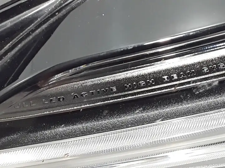 Volvo S60 (2018 - ) 32228866 Передняя фара — фото 3