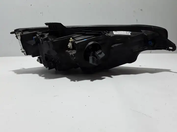 Volvo S60 (2018 - ) 32228866 Передняя фара — фото 4