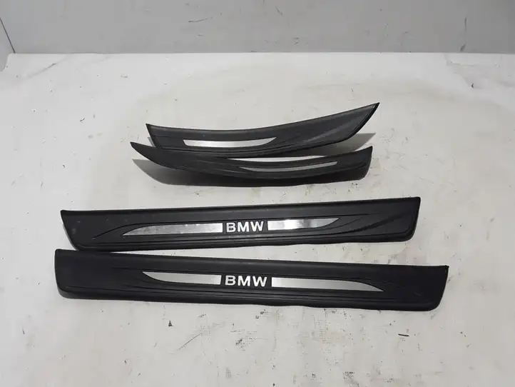 BMW 5 F10 F11 (2009 - 2016) Внутренняя отделка переднего порога — фото 1