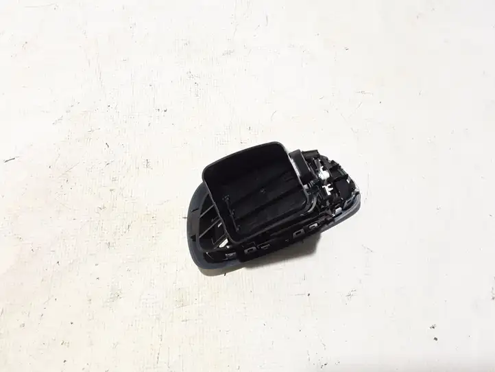 Renault Espace V (RFC) (2015 - 2019) 687612210R Боковой воздушный дефлектор — фото 2