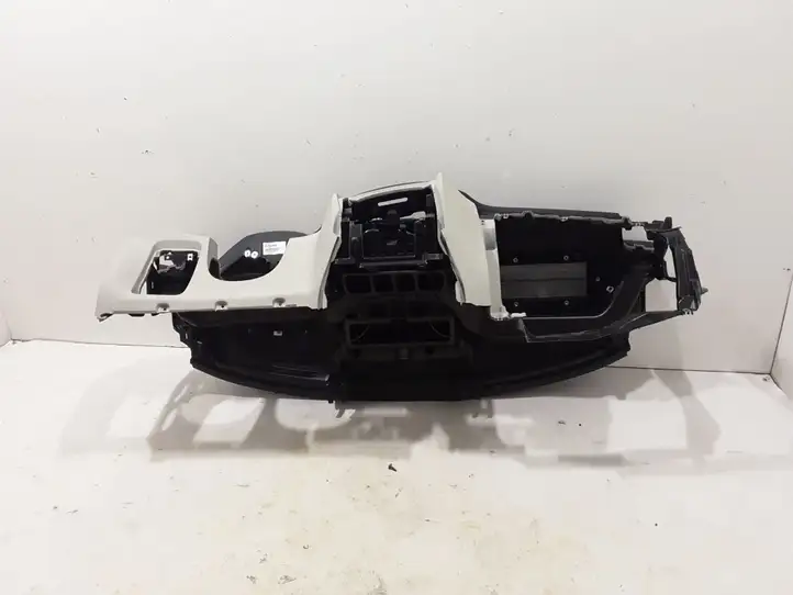 Volvo XC90 (2019 - ) 31688115 Панель приборов — фото 3