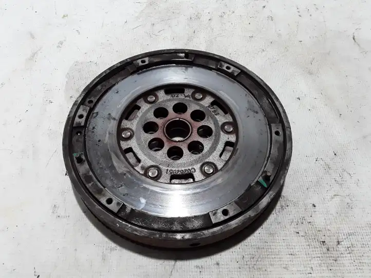 Mini Cooper Countryman R60 (2010 - 2016) 7599835 Двухмассовый маховик — фото 1
