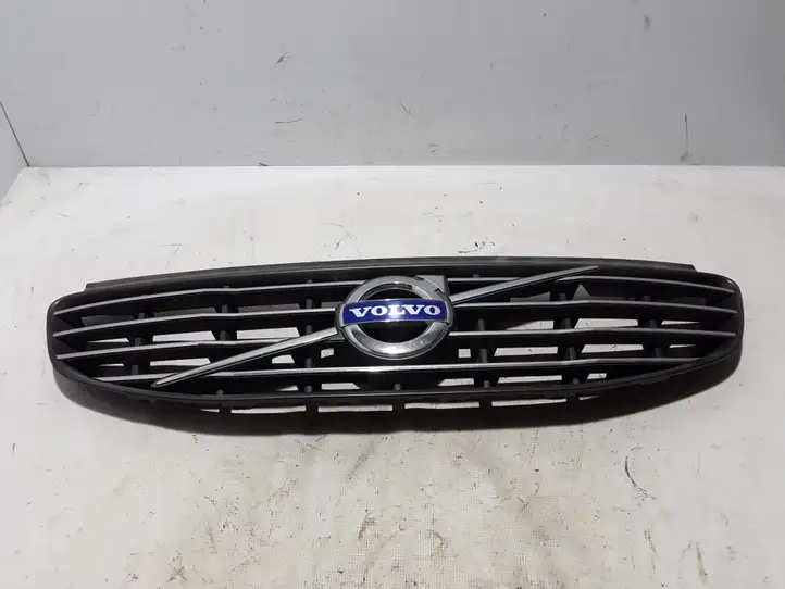 Volvo XC60 (2013 - 2017) 31333832 Передняя решетка — фото 1