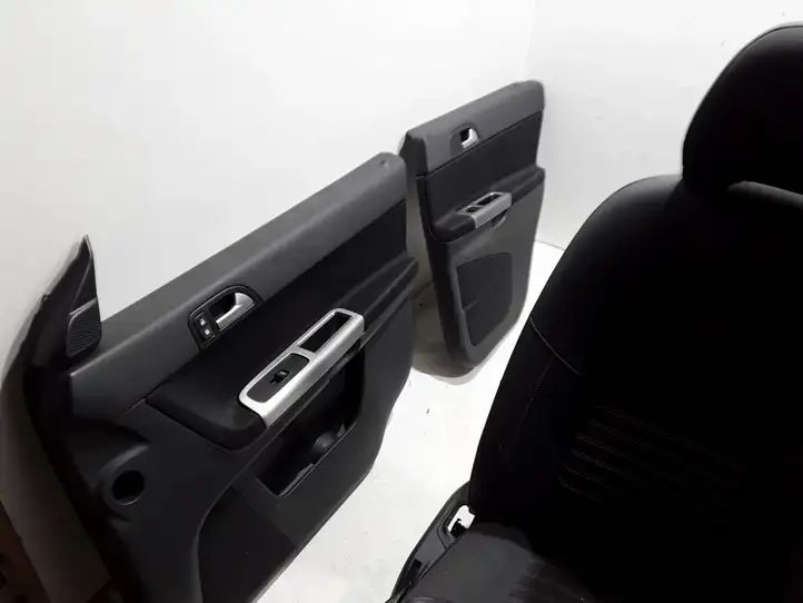 Volvo V50 (2008 - 2012) Комплект салона — фото 4