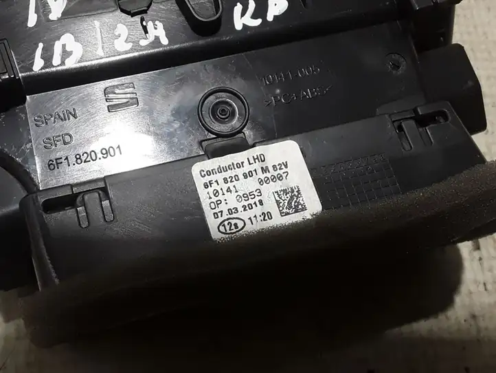 Seat Ibiza V (KJ) (2017 - ) 6F1820901 Боковой воздушный дефлектор — фото 3