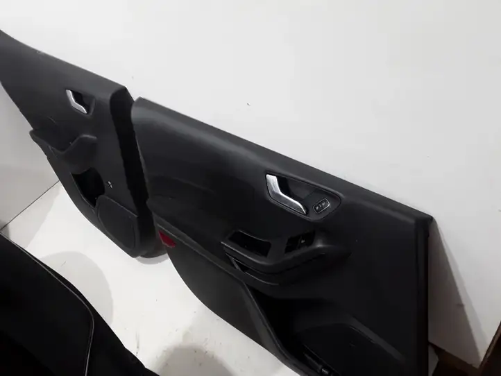 Ford Fiesta (2017 - ) Комплект салона — фото 7