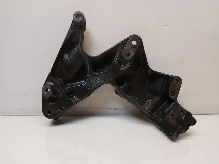 Nissan X-Trail T32 (2014 - 2021) 112319818R Кронштейн двигателя — фото 1