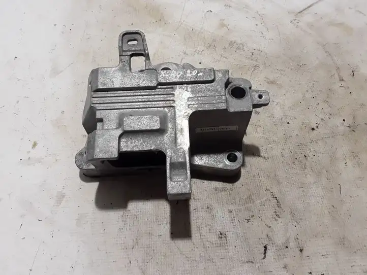 Volvo XC40 (2017 - ) 32267915 Опора двигателя — фото 1