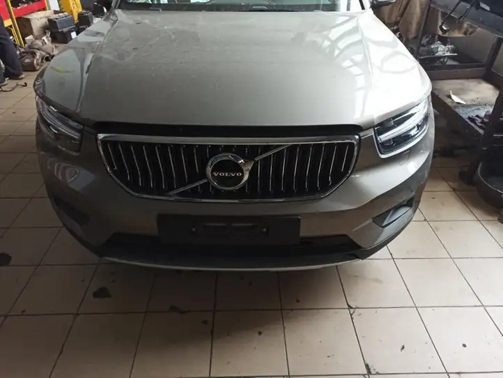Volvo XC40 (2017 - ) Комплект передней части — фото 1