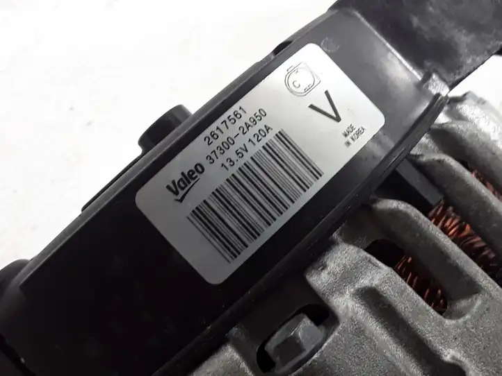 Kia Soul (2014 - 2016) 373002A950 Генератор — фото 4