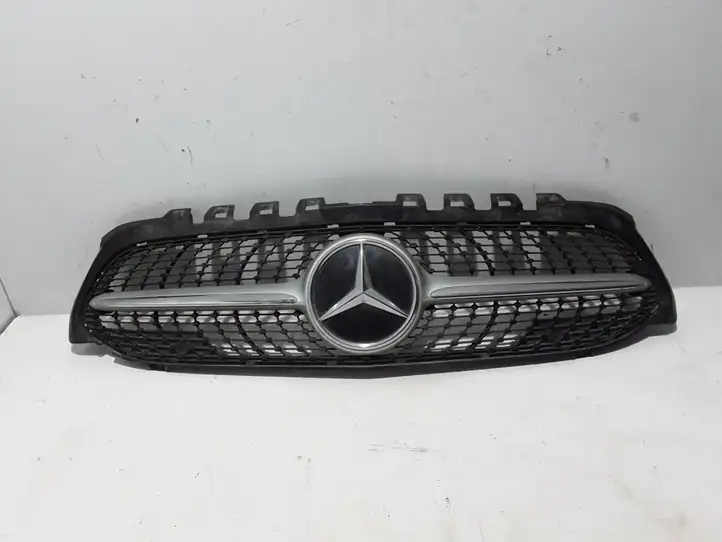 Mercedes-Benz A W177 (2018 - ) A1778880200 Передняя решетка — фото 1
