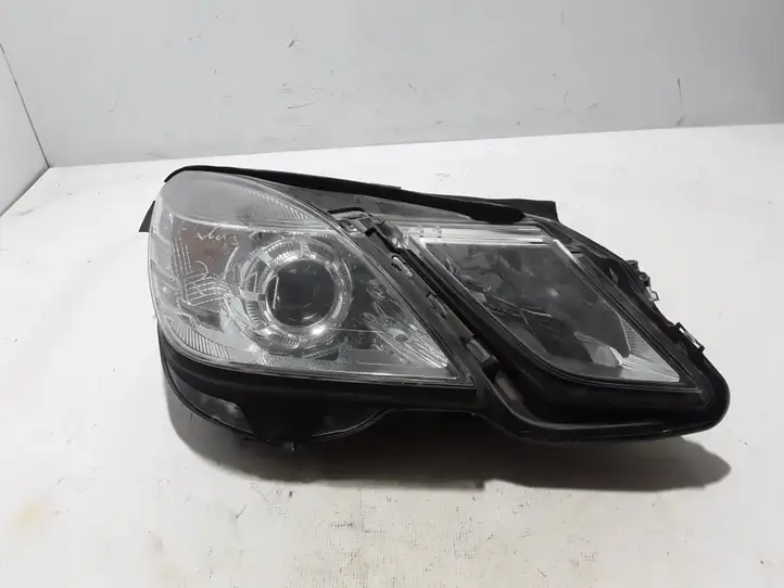 Mercedes-Benz E W212 (2009 - 2016) A2128208261 Передняя фара — фото 1