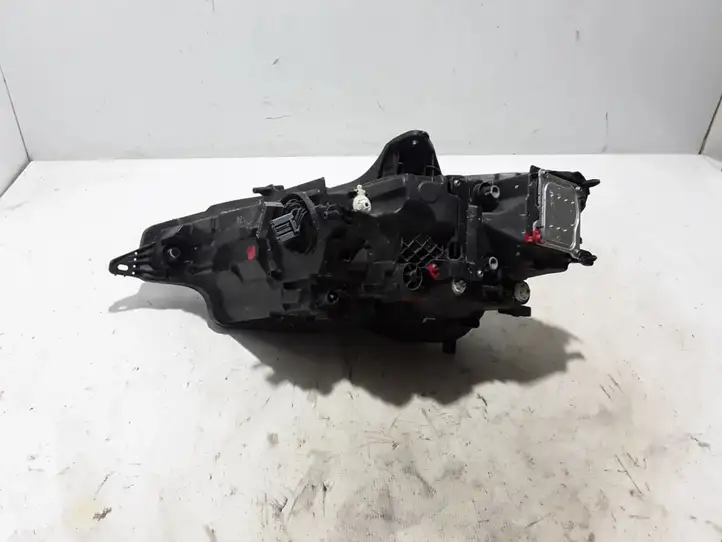 Volvo V60 (2013 - 2018) 32228810 Передняя фара — фото 4