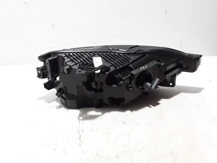Volvo XC60 (2017 - ) 32342506 Передняя фара — фото 3
