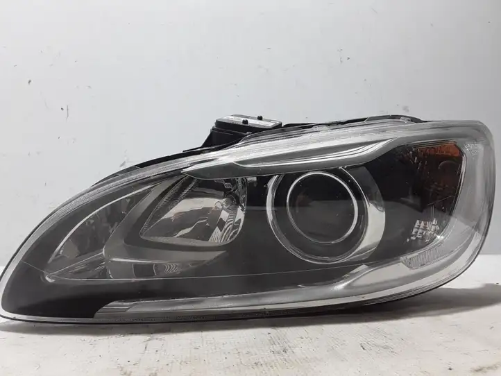 Volvo V60 (2013 - 2018) 31420261 Передняя фара — фото 1