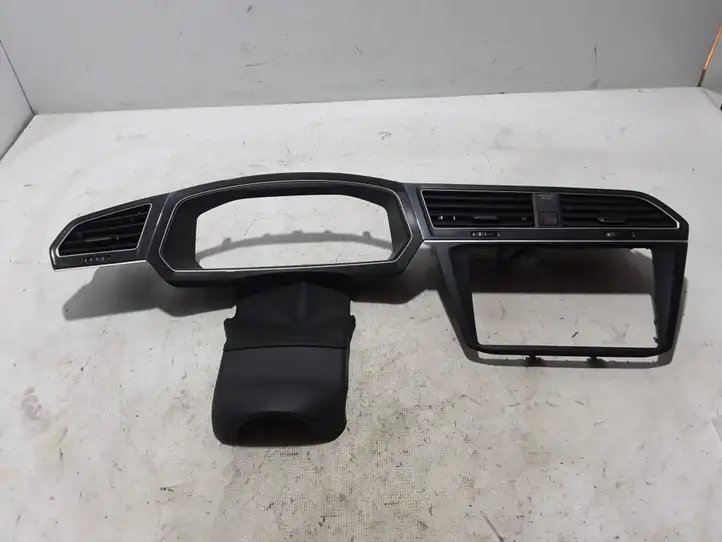 Volkswagen Tiguan (2016 - 2020) 5NB815736 Боковой воздушный дефлектор — фото 1