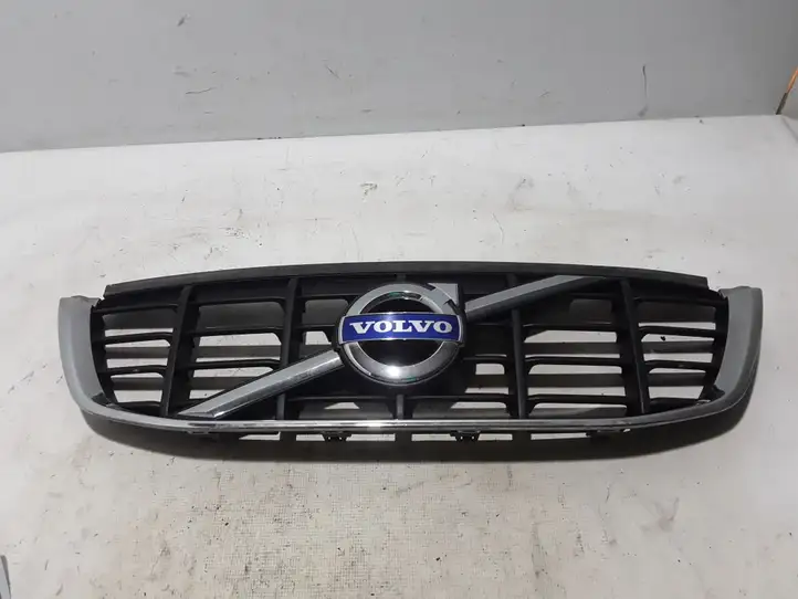 Volvo XC60 (2008 - 2013) 31290999 Передняя решетка — фото 1