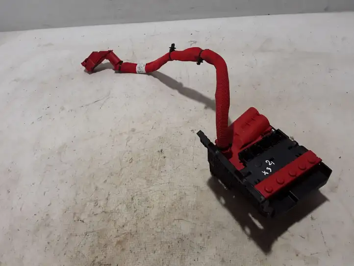 BMW X3 G01 (2018 - 2024) 6841701 Плюсовой провод аккумулятора — фото 2