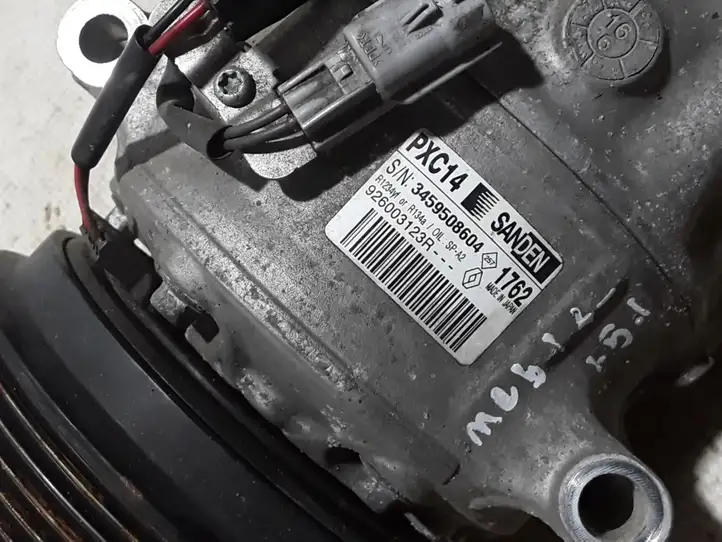 Renault Megane III (2009 - 2016) 926003123R Компрессор (насос) кондиционера воздуха — фото 2