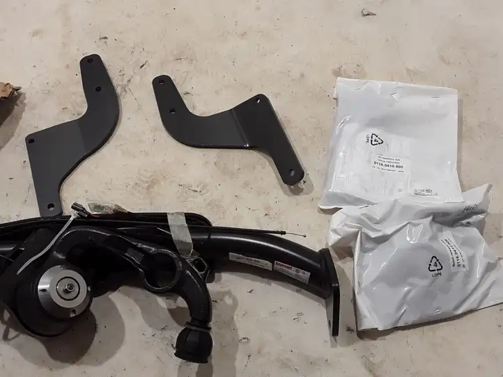 Renault Kadjar (2018 - ) 8201428468 Комплект буксировочного крюка — фото 2