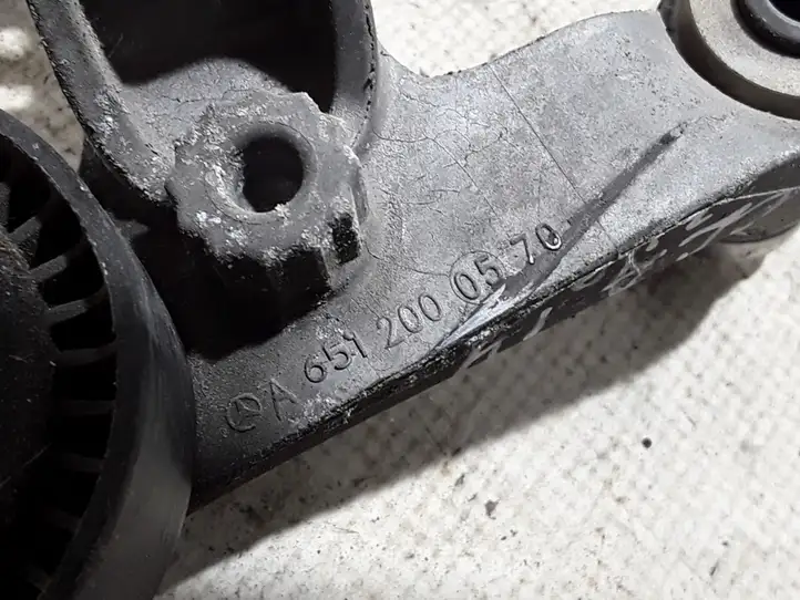 Mercedes-Benz CLA C117,X117,W117 (2013 - 2019) A6512000570 Натяжитель ремня ГРМ / цепи ГРМ — фото 2