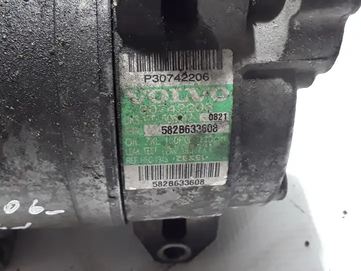 Volvo V70 (2004 - 2007) 30742206 Компрессор (насос) кондиционера воздуха — фото 2