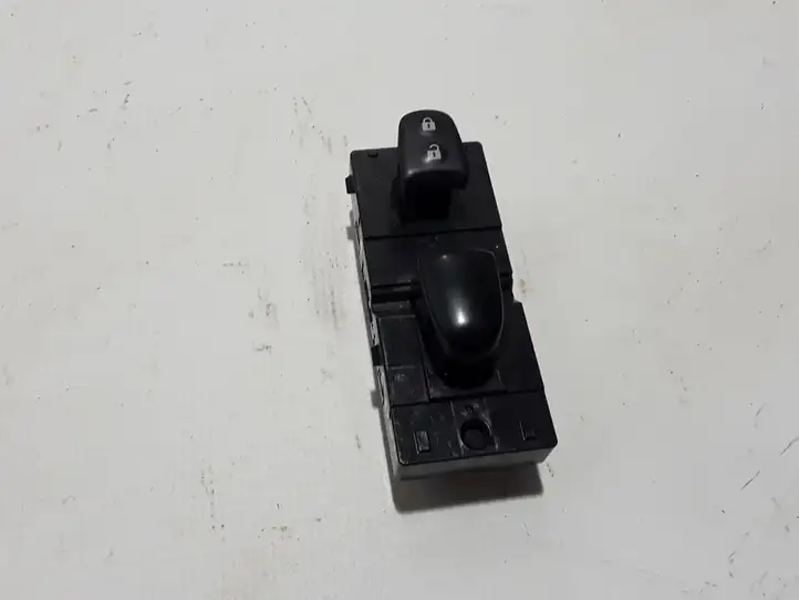 Nissan Qashqai (2013 - 2017) 254114BA0A Блок кнопок стеклоподъемников — фото 1