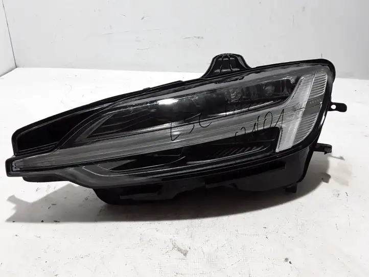 Volvo S60 (2018 - ) 32314160 Передняя фара — фото 4