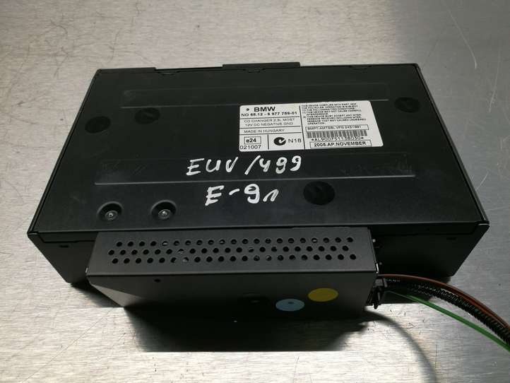 BMW 3 E90 E91 (2005 - 2012)  6977759 CD/DVD чейнджер