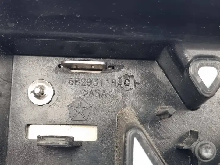 Dodge Ram (2018 - ) 68293118AC Эмблема модели на переднюю дверь — фото 5