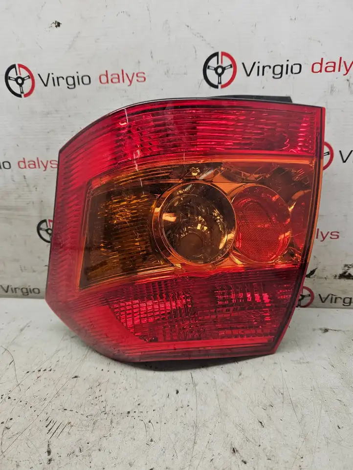 Toyota Corolla E120 E130 (2000 - 2004) 0821219K4LB Задний фонарь в кузове — фото 2