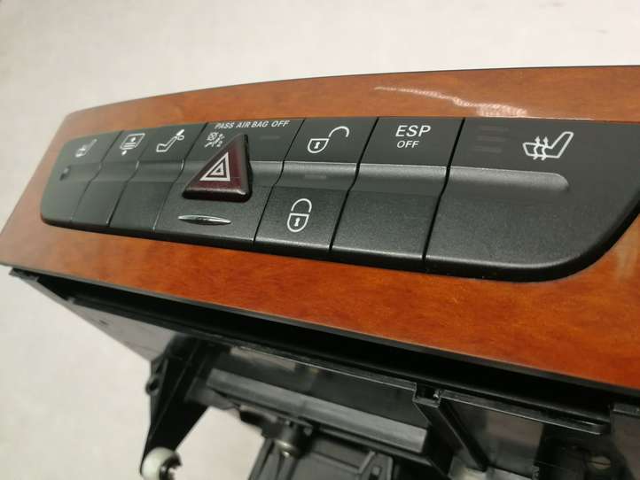 Mercedes-Benz E W211 (2002 - 2009)  7178A1214 Блок переключателей