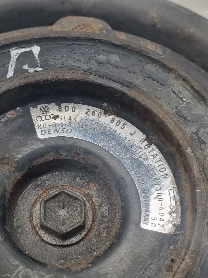 Volkswagen PASSAT B5.5 (2001 - 2005) 8D0260805J Компрессор (насос) кондиционера воздуха — фото 2