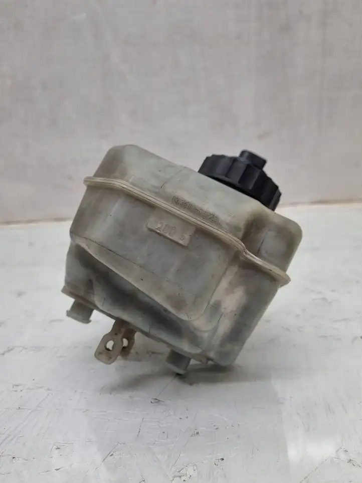 Volkswagen Golf Plus (2004 - 2008) 1K2611349A Бачок тормозной жидкости — фото 4