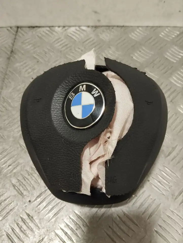 BMW X5 F15 (2013 - 2017) 2435360 Подушка безопасности руля — фото 1