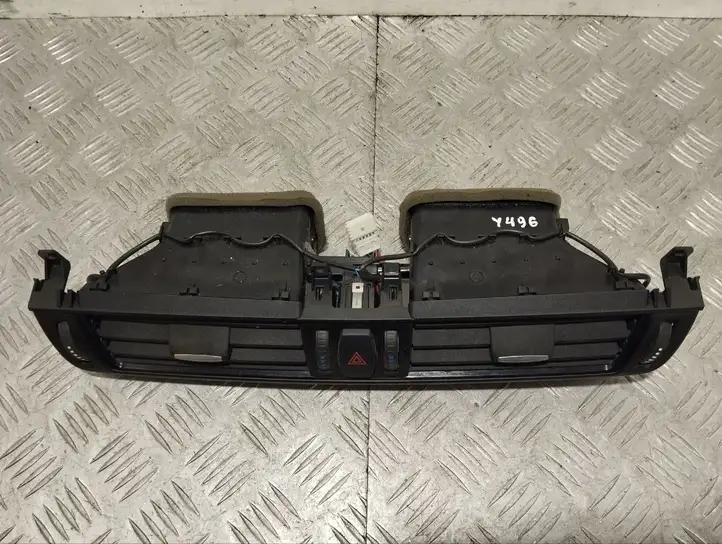 BMW X5 F15 (2013 - 2017) 9252648 Центральный воздушный дефлектор — фото 7