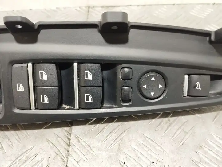 BMW X5 F15 (2013 - 2017) 7317699 Блок кнопок стеклоподъемников — фото 4