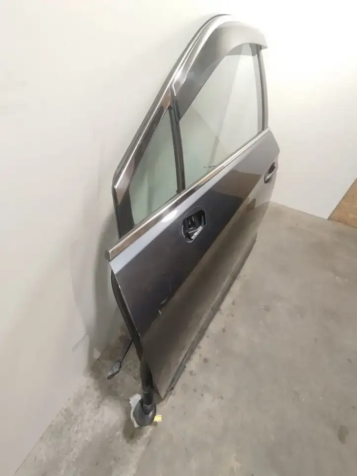 Subaru Outback (BS) (2014 - 2019) Дверь — фото 7